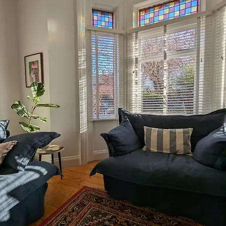 Victorian-chic 3bd Family Dublin! *