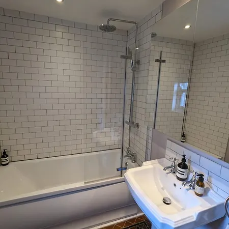 Szálloda Victorian-chic 3bd Family Dublin! *