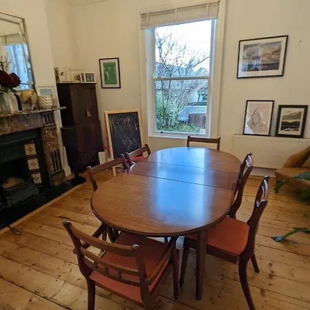 Szálloda Victorian-chic 3bd Family Dublin! *