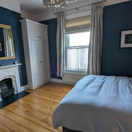 Victorian-chic 3bd Family Dublin! *