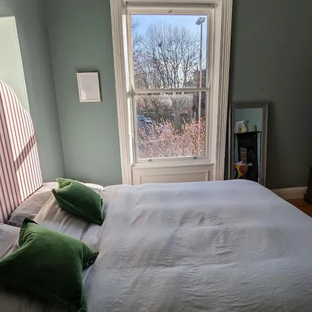 Victorian-chic 3bd Family Dublin!