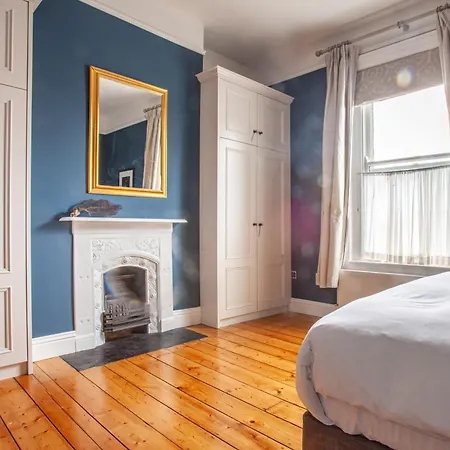 Szálloda Victorian-chic 3bd Family Dublin!
