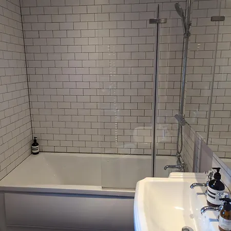 Victorian-chic 3bd Family Dublin! *